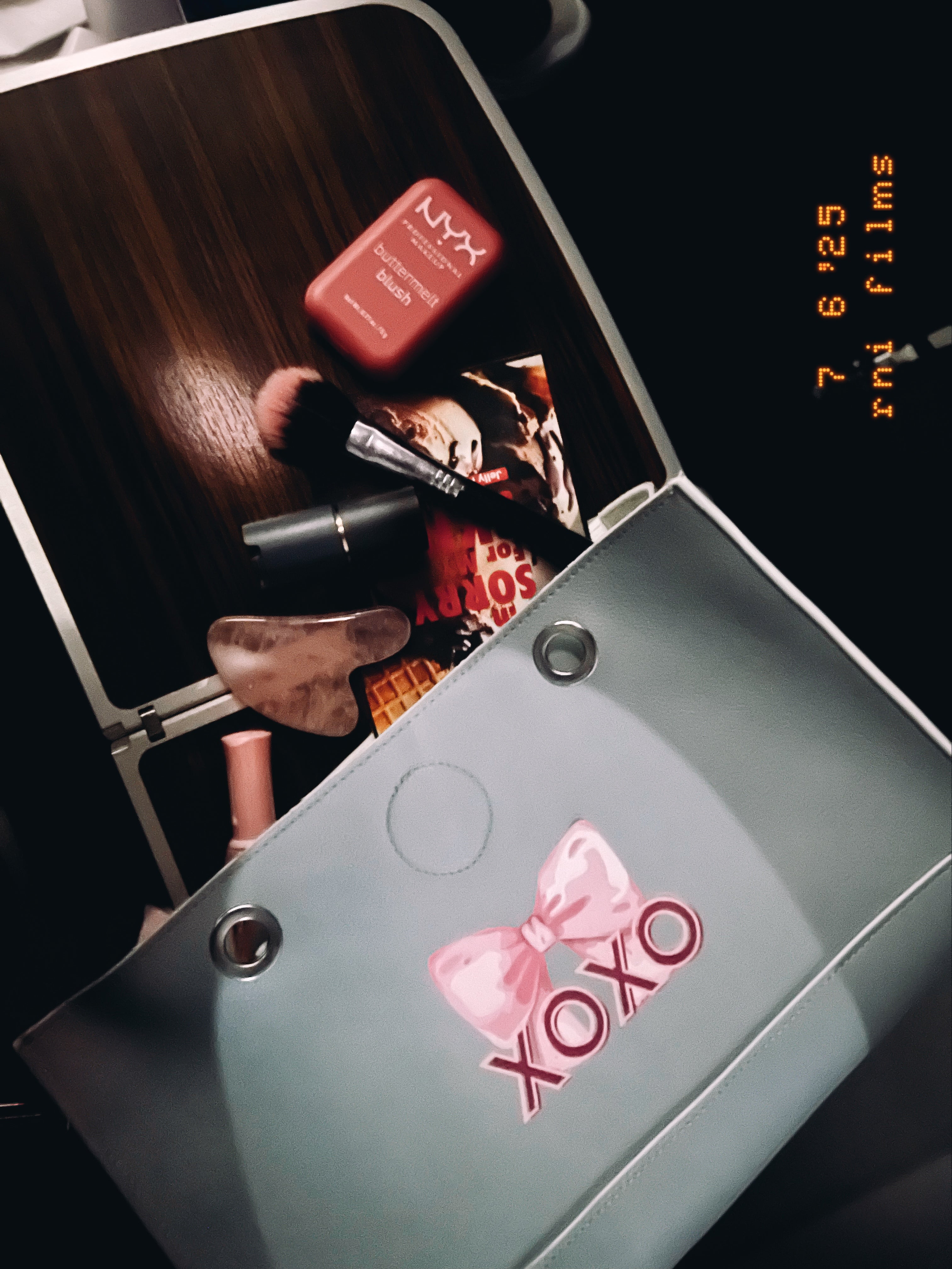 the bow organizer bag فيونكة