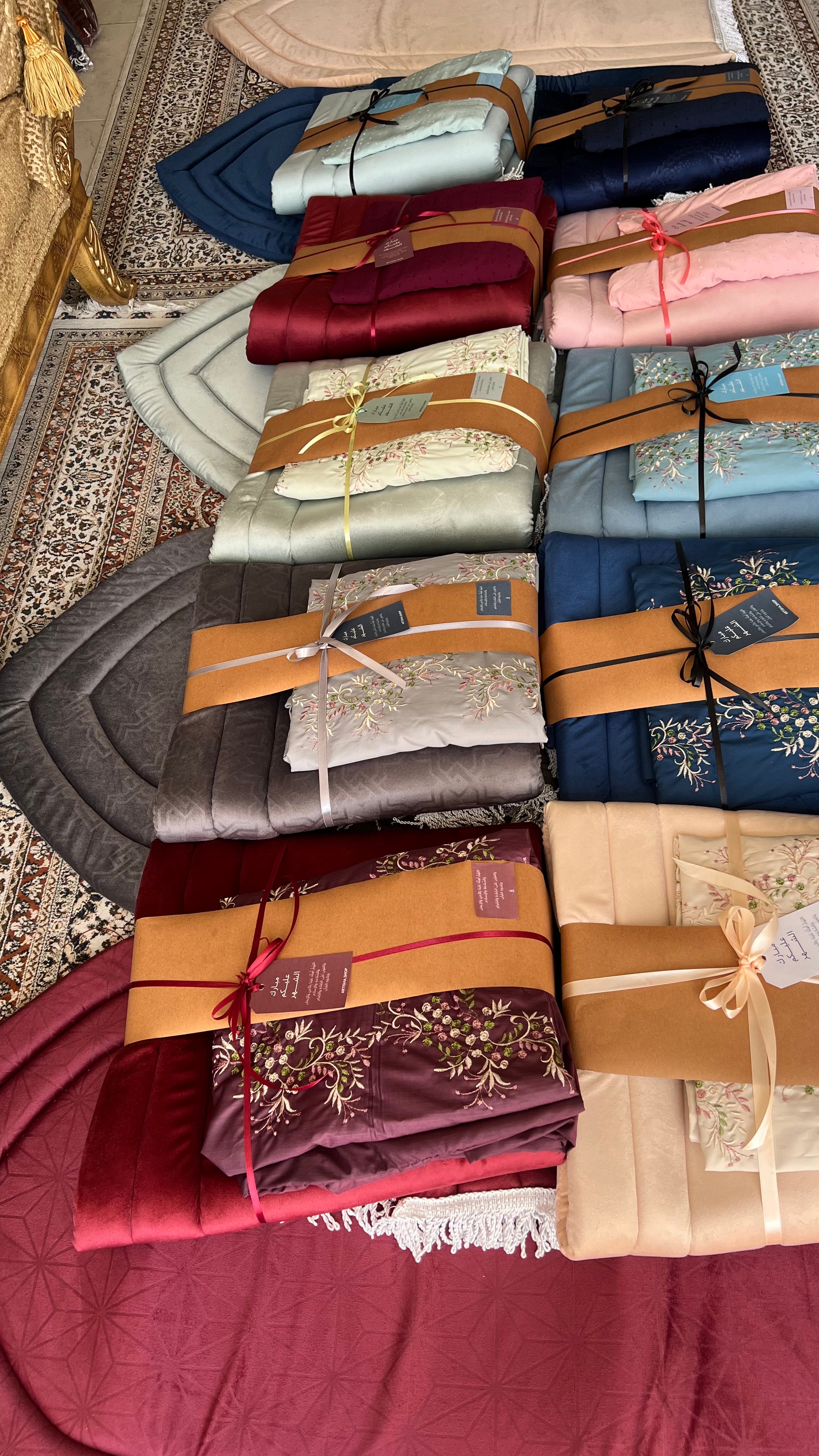 ♥️التسليم الفوري لطقم الصلاة كل الالوان