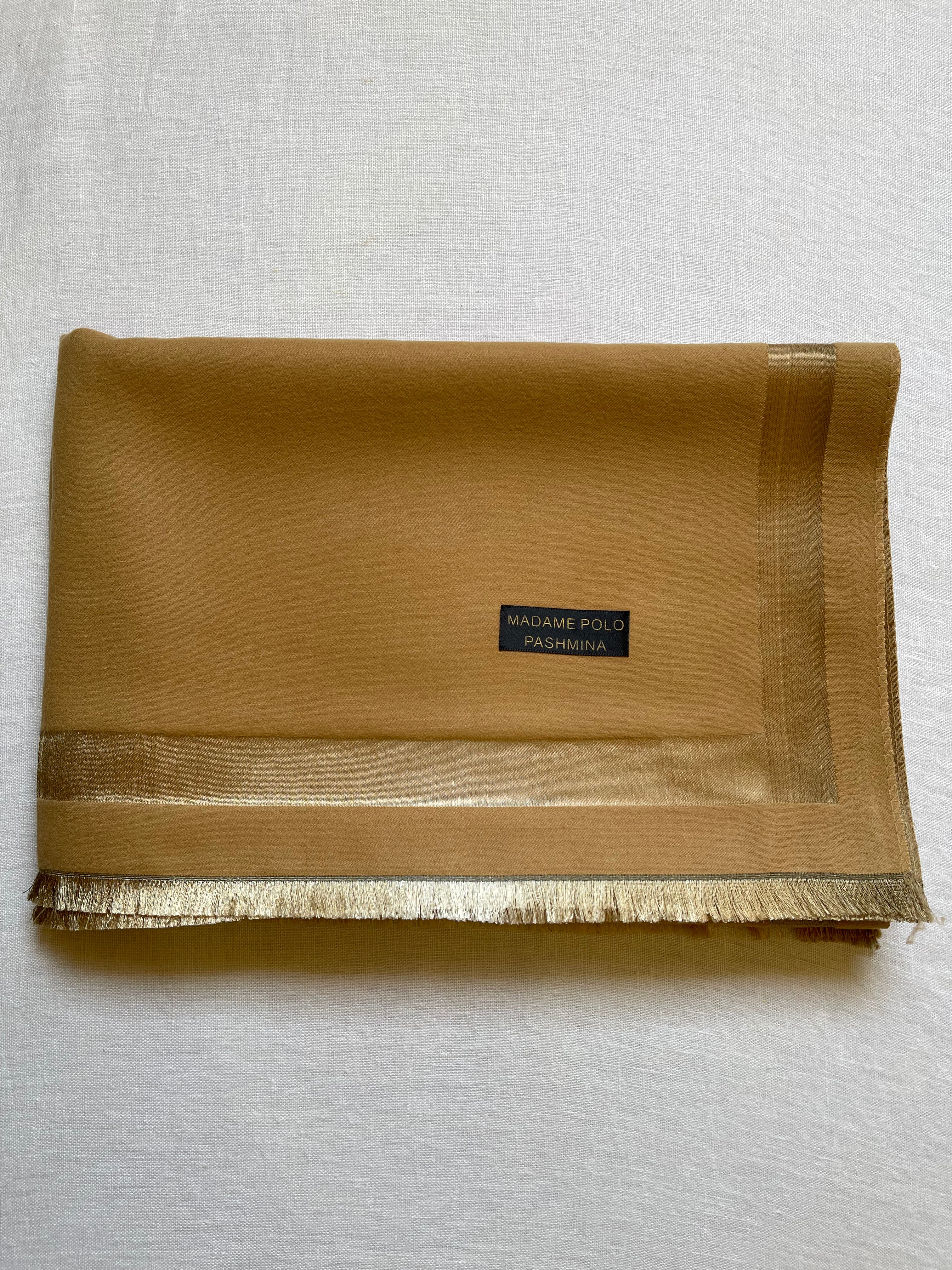 Double sided silky shawl شالات حريرية بلونين