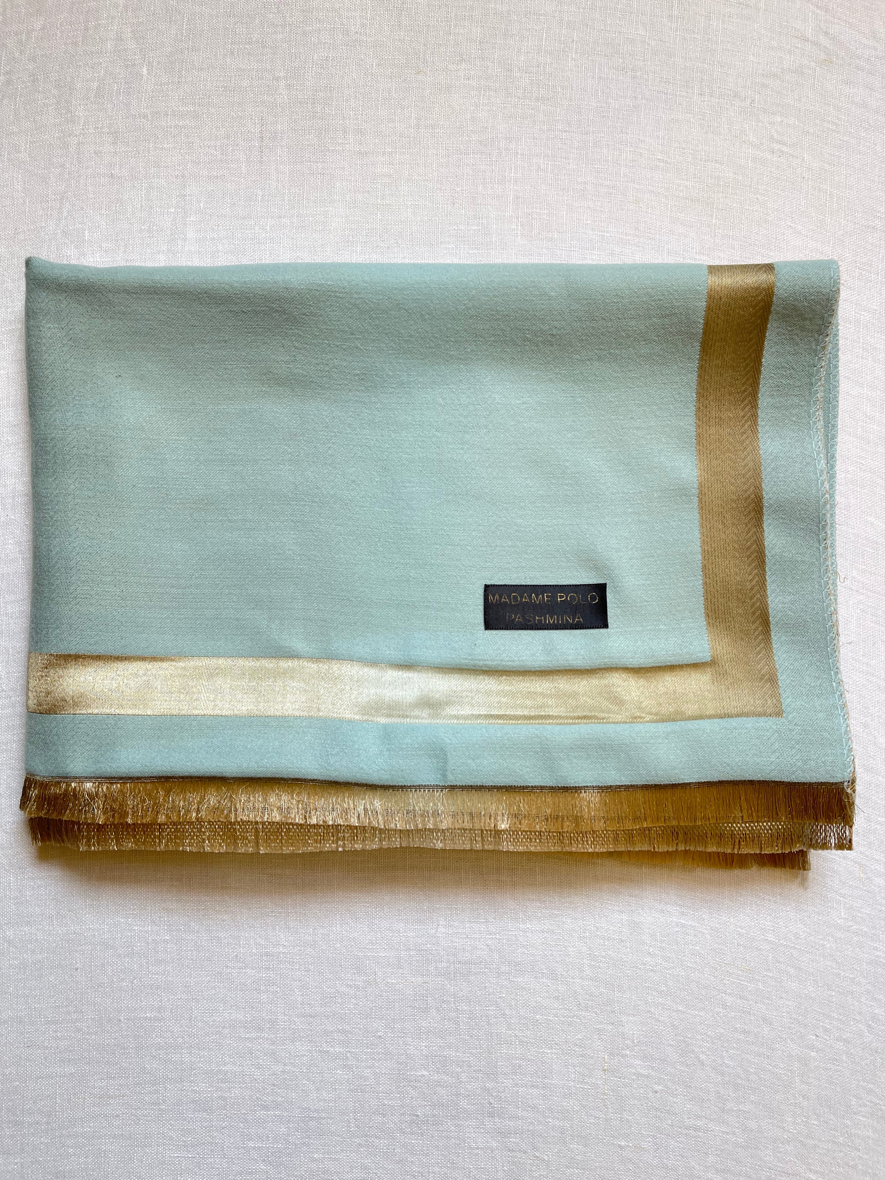 Double sided silky shawl شالات حريرية بلونين