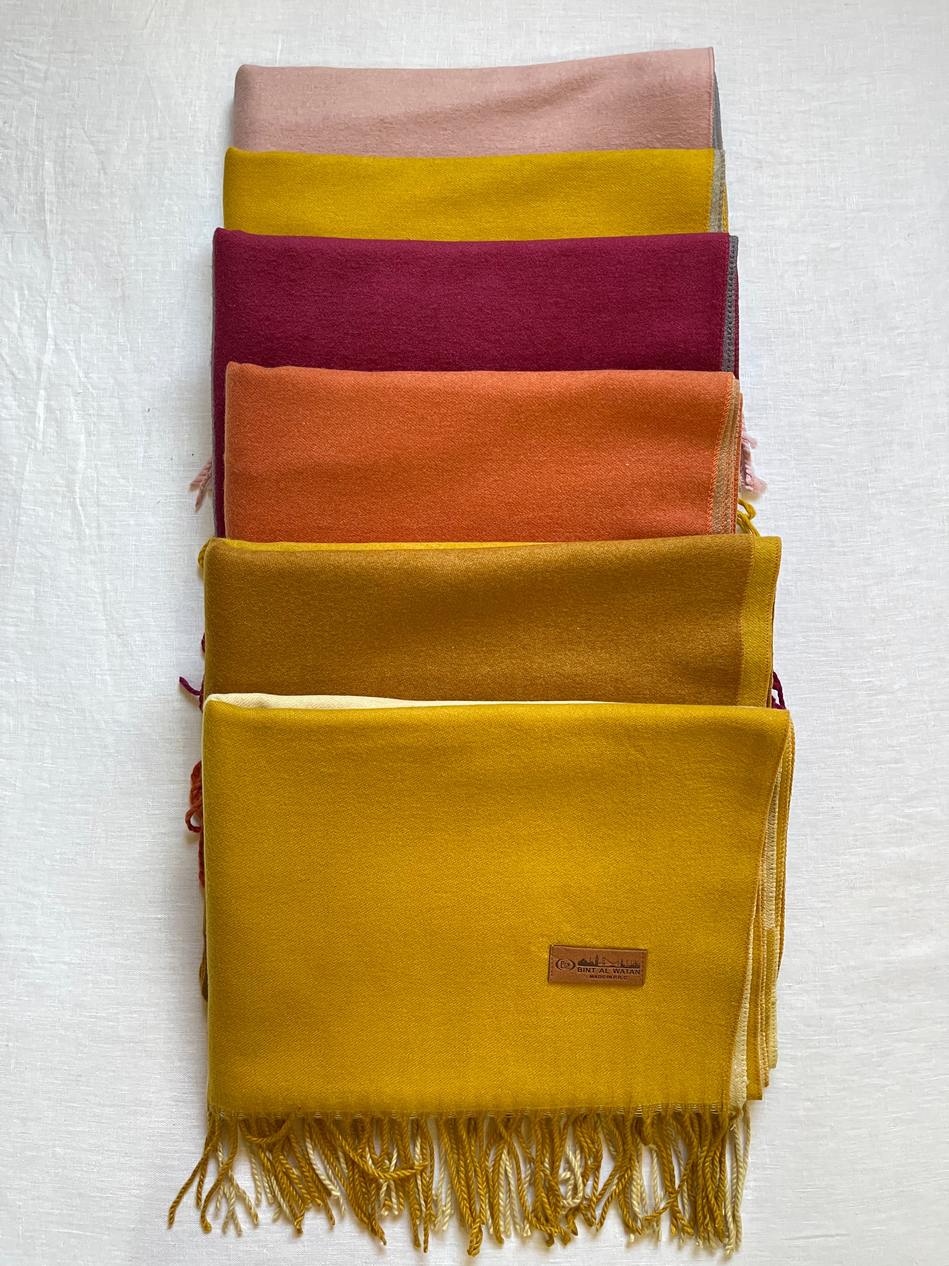 Double sided cottony shawl شالات قطنية دافئة بلونين