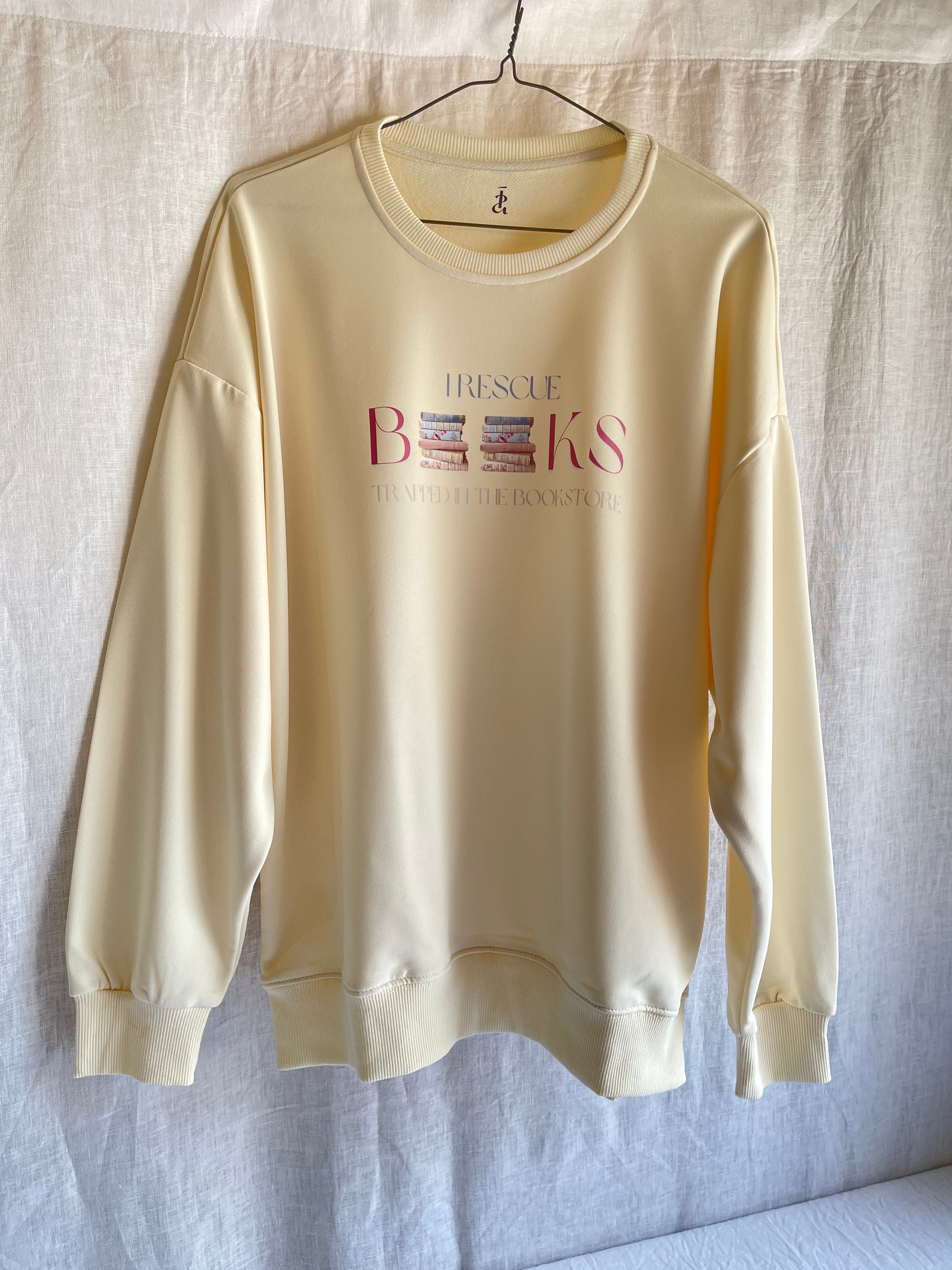 Beige Sweater سويتر بيج - مجموعة حب الكتب