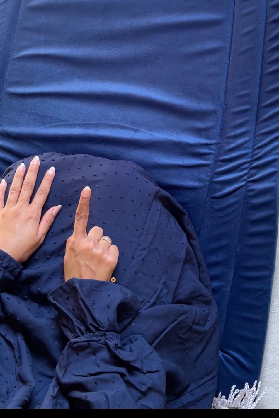 ♥️التسليم الفوري لطقم الصلاة كل الالوان