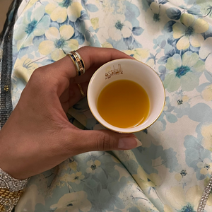 فناجين آرتيشا الملونة