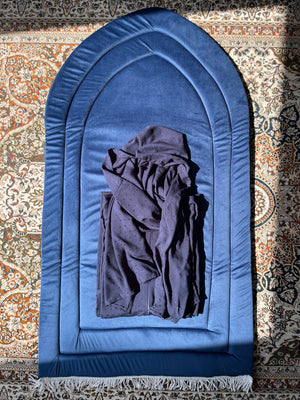 Big Package: Navy Blue Dotted (jilal and sijjada + misbah + tafseer with qur'an)