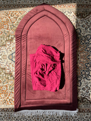 Big Package: Burgundy Dotted (jilal and sijjada + misbah + tafseer with qur'an)