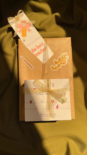 Teacher's day wrapped gift's هدية يوم المعلم الكبيرة🌸