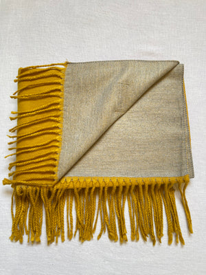 Double sided cottony shawl شالات قطنية دافئة بلونين