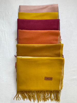 Double sided cottony shawl شالات قطنية دافئة بلونين