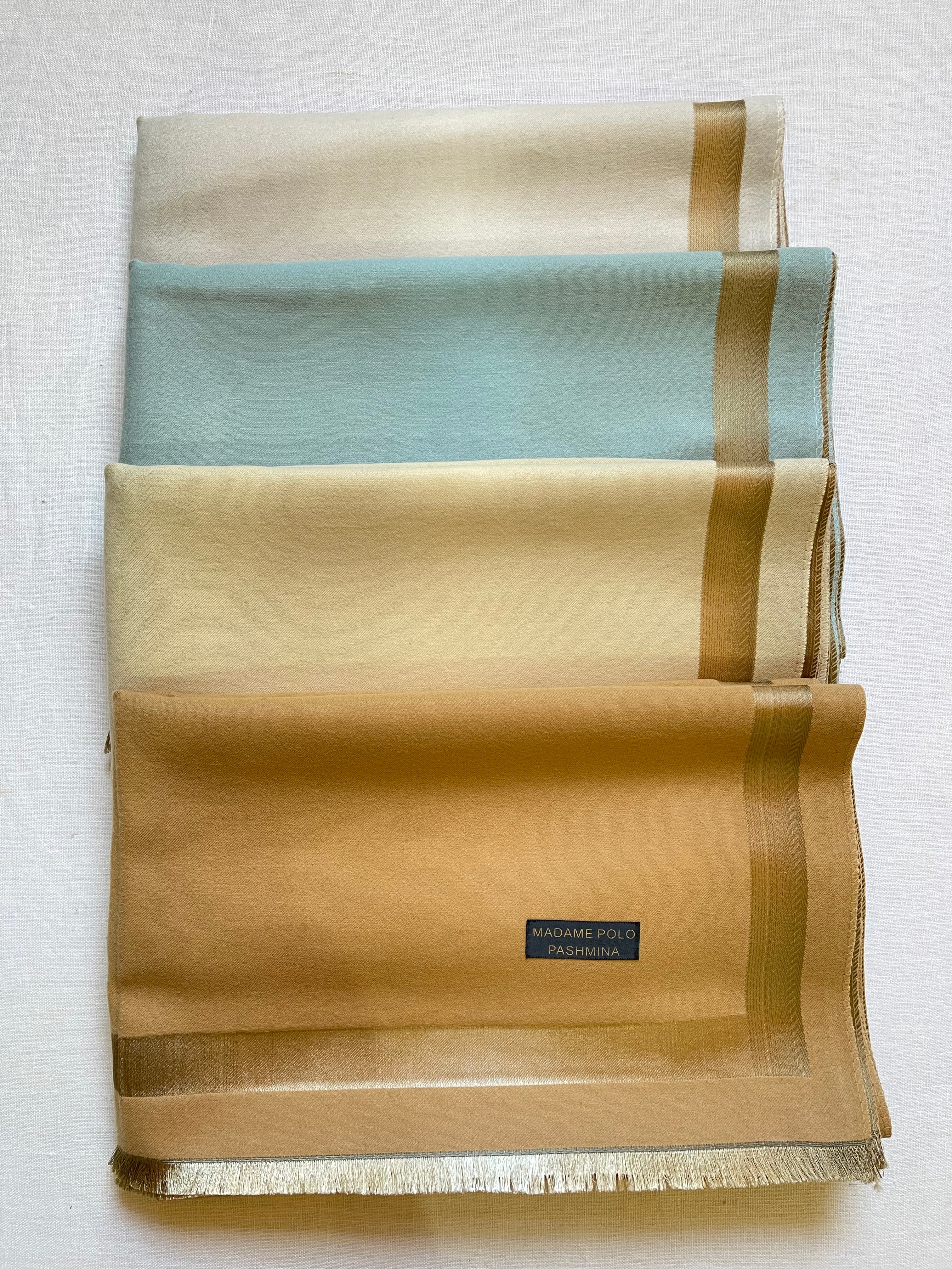 Double sided silky shawl شالات حريرية بلونين