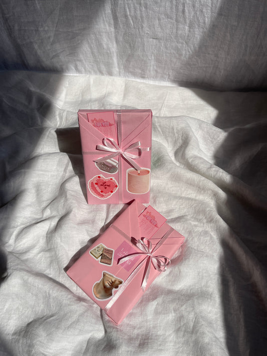 Mini Pink Mystery Book كتاب صغير للحقيبة