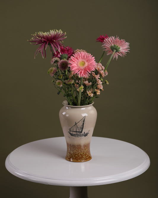 Boat Vase فازة المركب